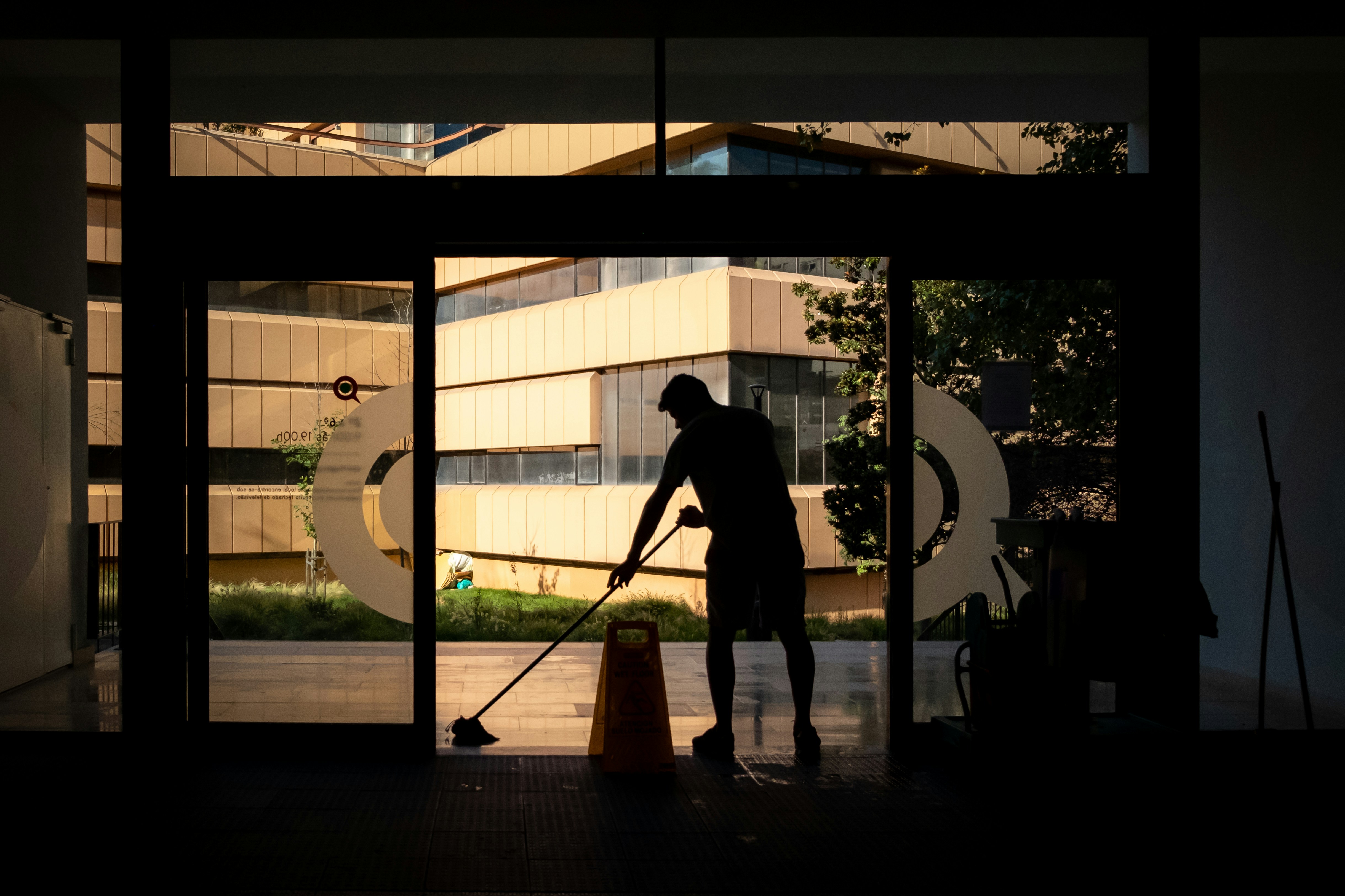 Heavy commercial building entrance